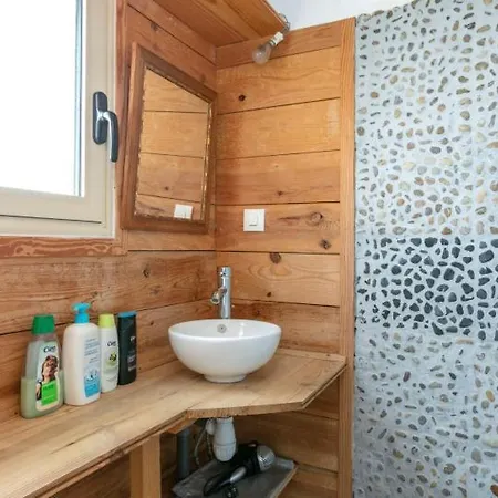 Chalet Sur Pilotis 10 Pers Wifi 2 Suites Familles 50 M Mer Clim Шале Груиссан