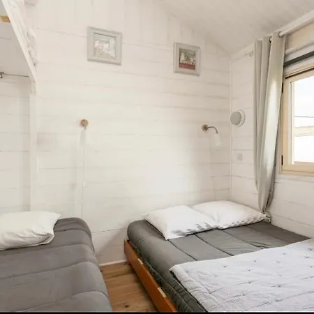 Chalet Chalet Sur Pilotis 10 Pers Wifi 2 Suites Familles 50 M Mer Clim *