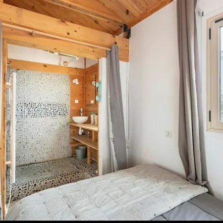 Chalet Sur Pilotis 10 Pers Wifi 2 Suites Familles 50 M Mer Clim Dağ evi Gruissan